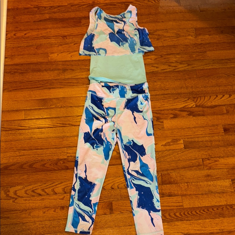Ideology Abstract Patterned Activewear Set - Blue, Pink, Green